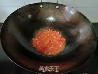 Make Tomato fish noodles step 1