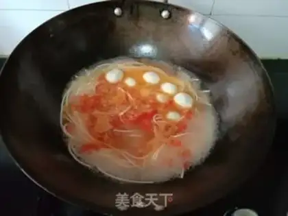 Make Tomato fish noodles step 3