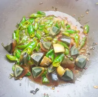 Make Chili fried eggs step 9