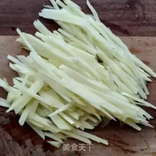Make Spicy potatoes step 1