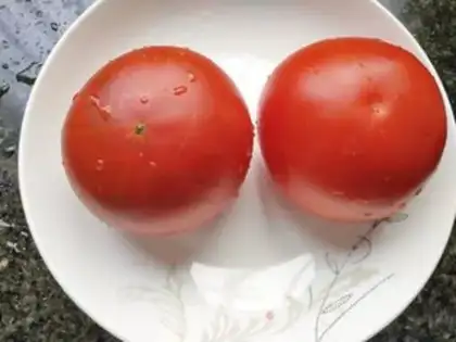 Make Tomatoes step 0