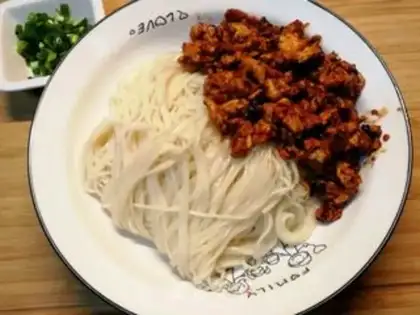 Make Egg sauce noodles step 4