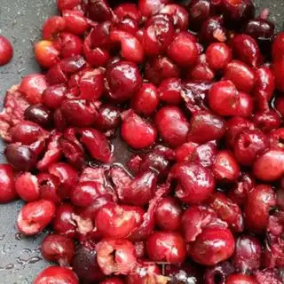 Make Cherry jam step 6
