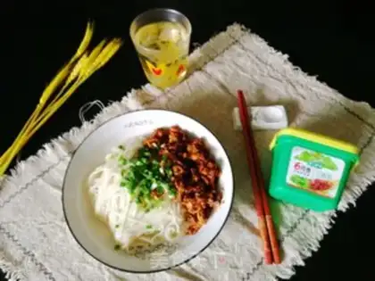 Make Egg sauce noodles step 6