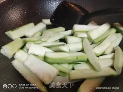 Make Egg melon soup step 2