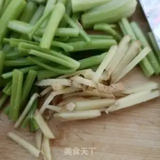 Make Celery with pig skin step 2