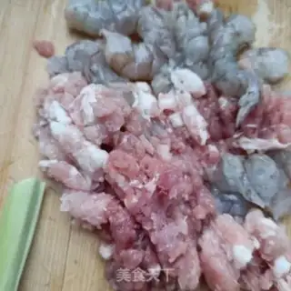 Make Shrimpball soup step 5