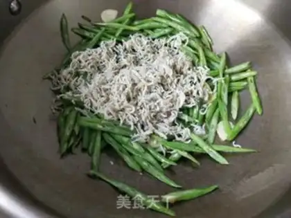 Make Silverfish drys the beans step 5