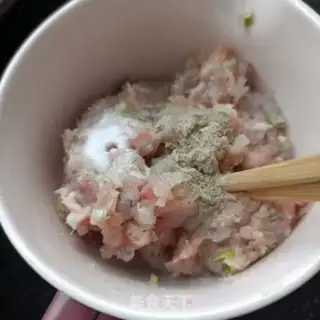 Make Shrimpball soup step 8