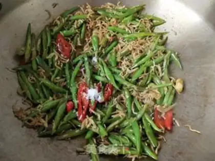Make Silverfish drys the beans step 8