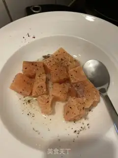 Make Butter salmon soup step 0