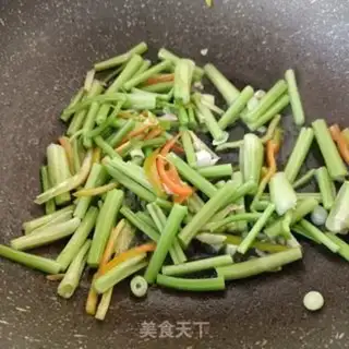 Make Celery with pig skin step 9