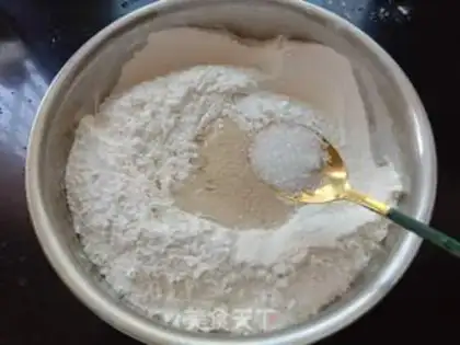 Make Bean horn pink buns step 2