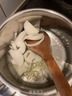 Make Butter salmon soup step 3