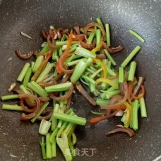 Make Celery with pig skin step 12