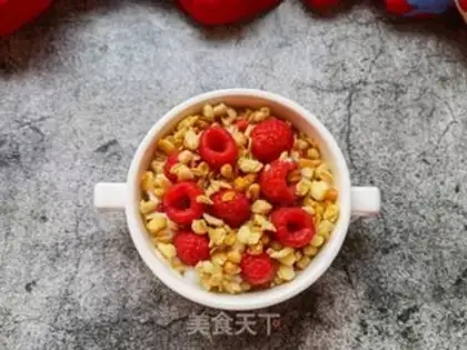 Make Raspberry oatmeal step 6