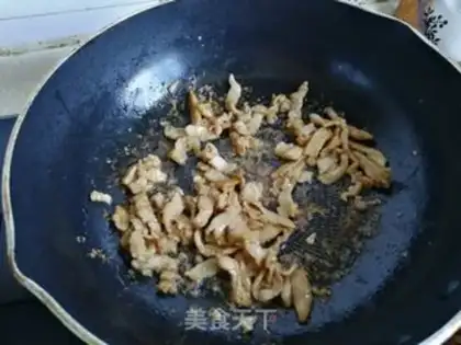 Make cucumber corn fried meat step 3