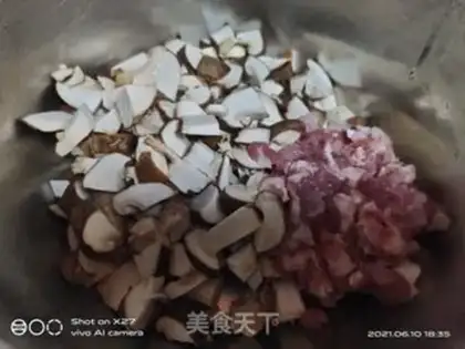 Make Porridge of mushrooms step 1