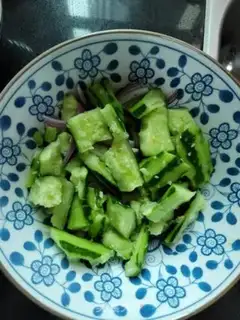 Make Onion cucumbers step 3
