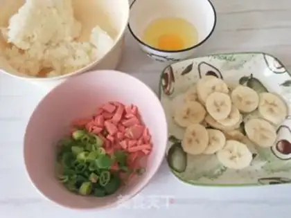 Make Banana fried rice step 1