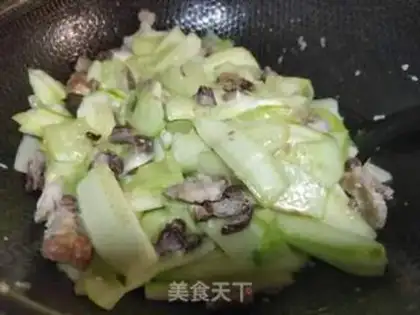 Make Five flowers, cucumber step 4