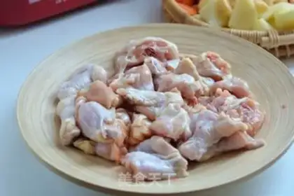 Make A nice, smooth yellow chicken step 2