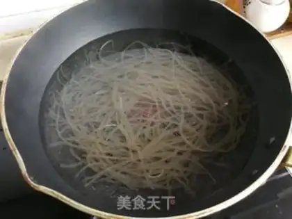 Make Scrambled with beans and powder step 0