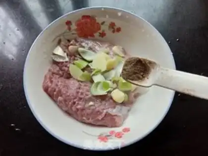 Make Orléans pork chops step 2