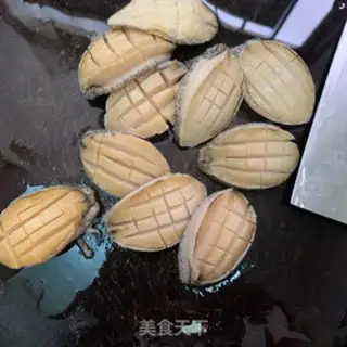 Make Abalone egg and yellow meat step 3