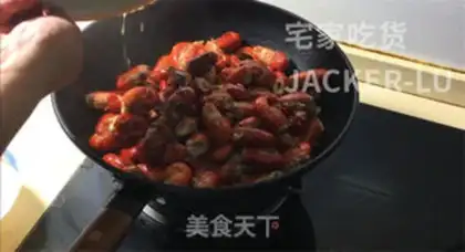 Make A simple spicy lobster step 6