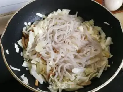 Make Scrambled with beans and powder step 6