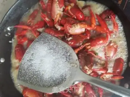 Make Garlic lobster step 7