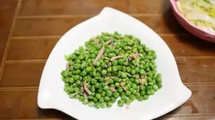 Make Bacon fried pea step 5