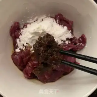 Make Tomato beef cover step 1