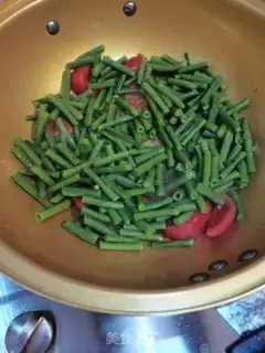 Make Tomatoes with beans step 2