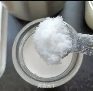 Make Homemade sweet yogurt step 4