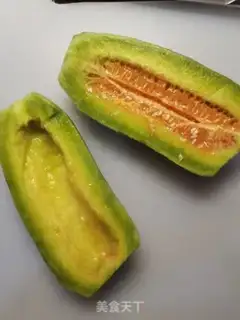 Make Melon juice step 1
