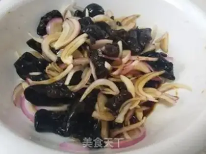 Make Onions mixed with black wood step 3