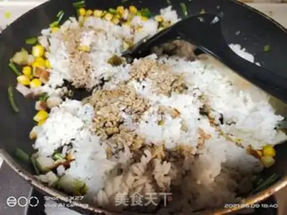 Make Corn bacon and fried rice step 3