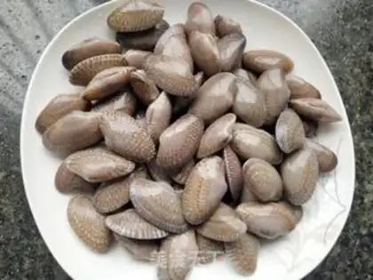 Make Spicy oil clams step 0