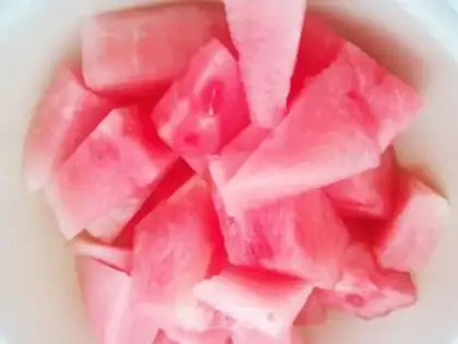 Make Watermelon freeze step 1