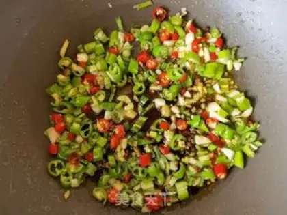 Make Garlic pepper fried eggs step 10
