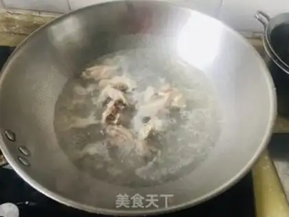 Make The chicken soup with casserole mushrooms step 2