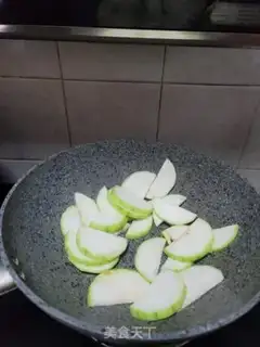Make Watermelon soup step 1