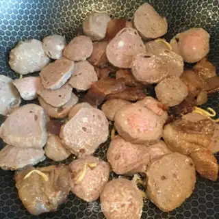 Make Five-flower meatballs and beans step 7