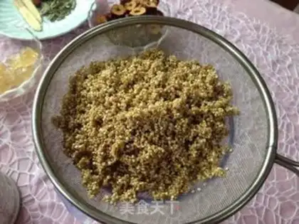 Make quinoa tea step 1