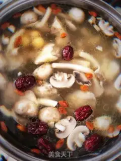 Make Mushroom chicken soup step 4