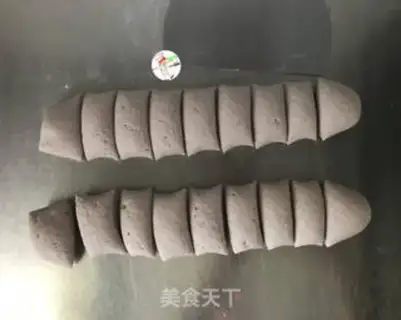 Make A yellow fruit bee step 6