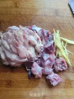 Make A chicken with a black ear step 2