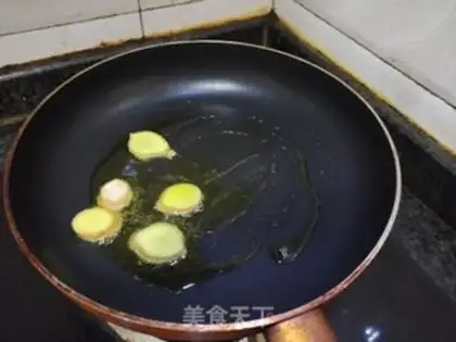 Make Yellow duck step 4